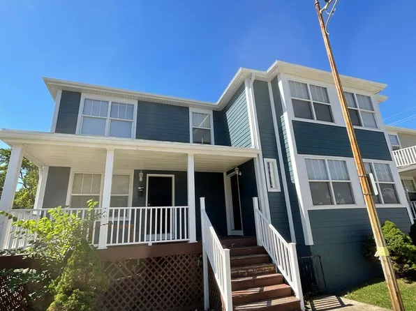 318 E 10th St, Bloomington, IN 47408