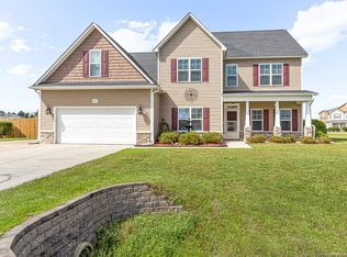 604 Pecan Grove Loop, Hope Mills, NC 28348