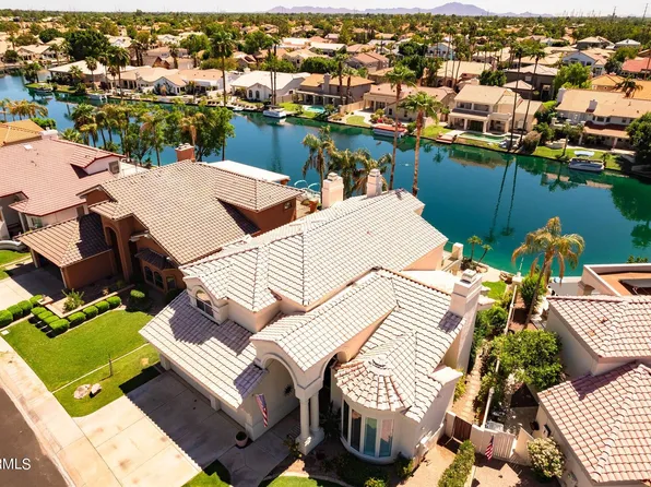 2019 E CATAMARAN Drive, Gilbert, AZ 85234