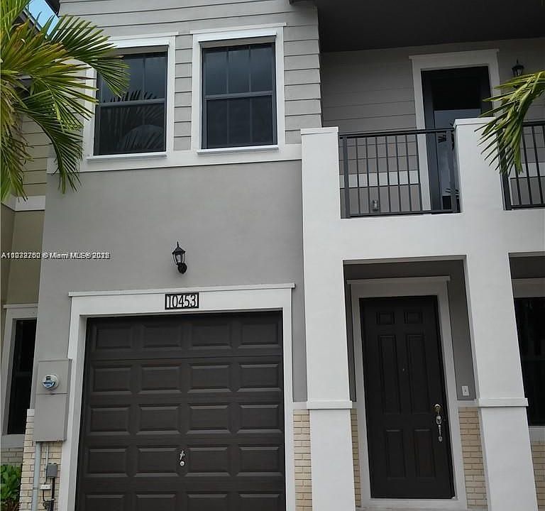 1st image of 10453 NW 61st St