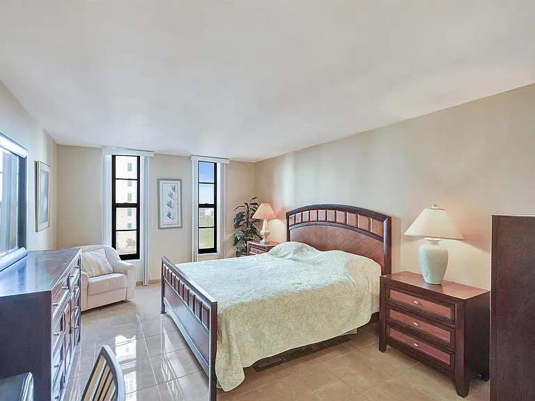 1000 S Ocean Blvd #6M — Photo 19