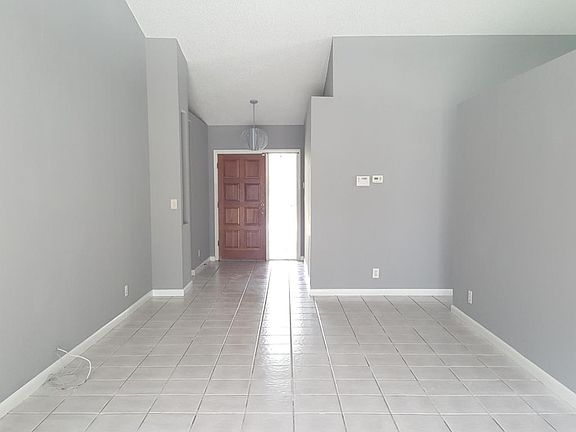 5th image of 10342 Welleby Isles Blvd