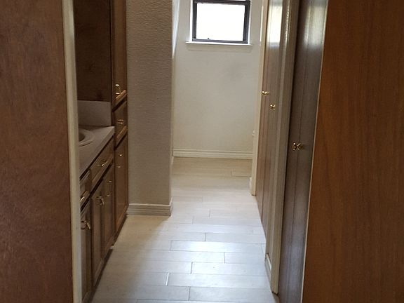 5th image of 10950 Sherwood Dr