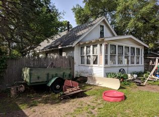 1313 Catherine Ave, Muskegon, MI 49442