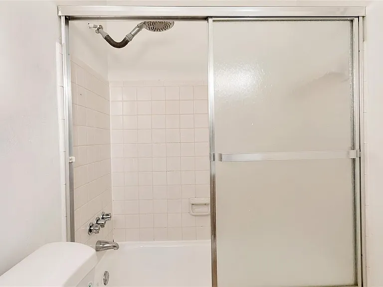 709 SE 15th St #1 — Photo 20