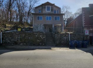 1696 N Main St #1, Waterbury, CT 06704
