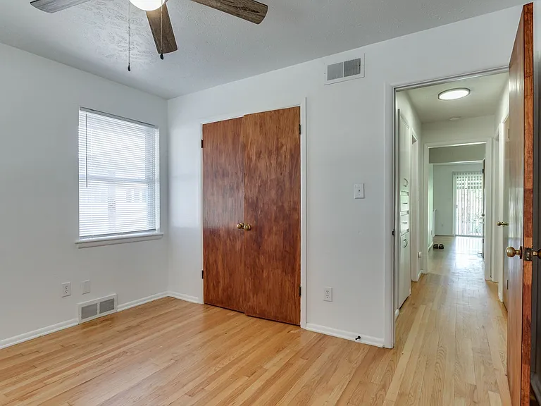 3516 Mount Pleasant Dr — Photo 37