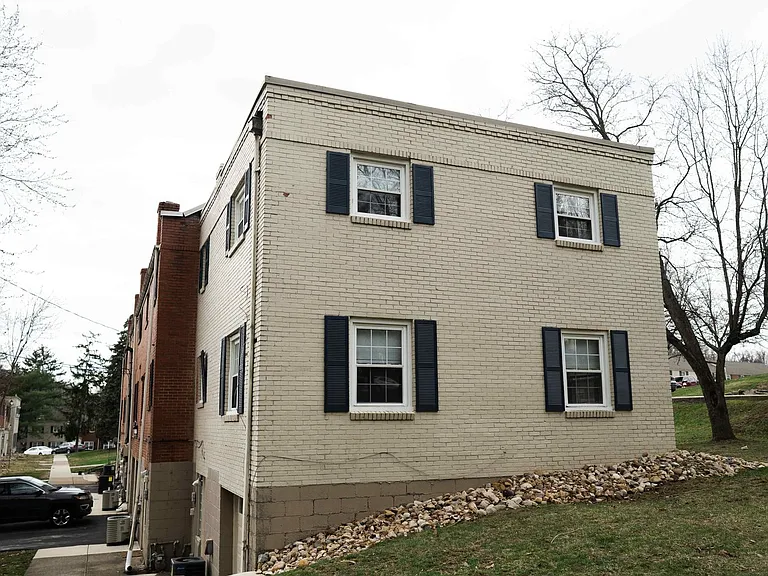 112 Hilands Pl — Photo 9