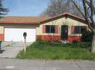 6112 Greenfield Ln, Stockton, CA 95207