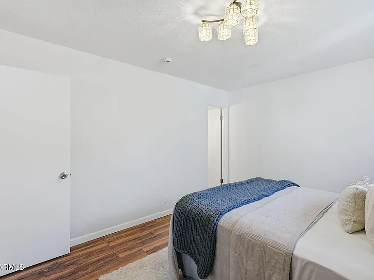 8725 E Coronado Rd — Photo 26