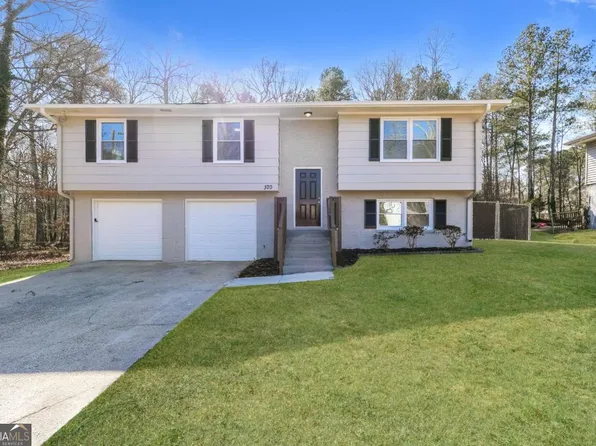 370 Valiant Ln, Riverdale, GA 30274