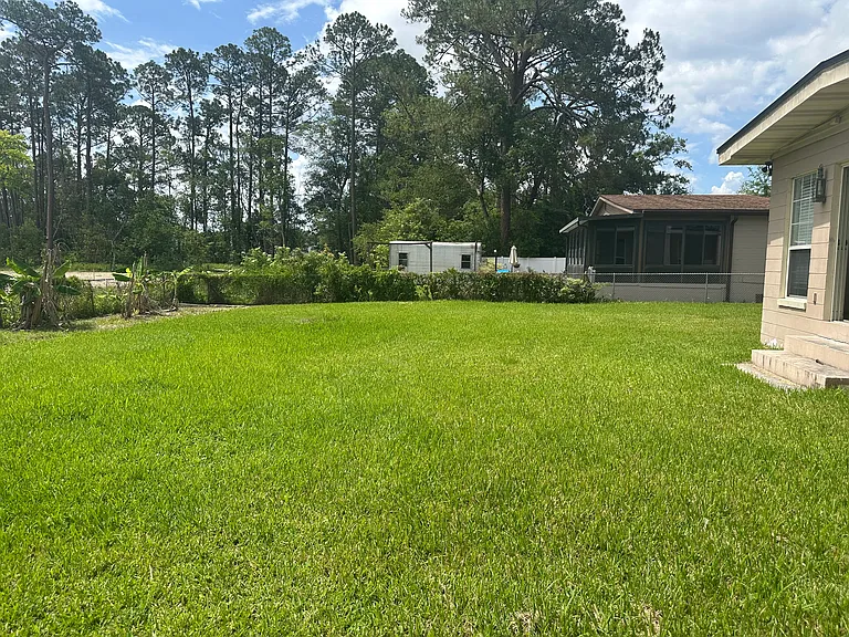 2441 Randy Rd — Photo 2