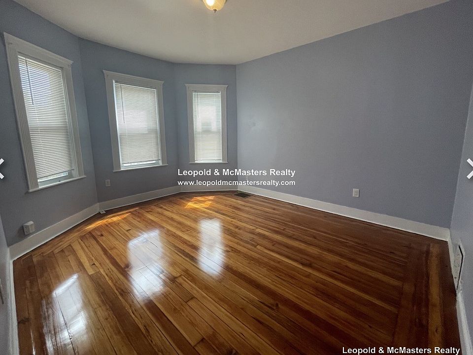 1st image of 24 Litchfield St #3