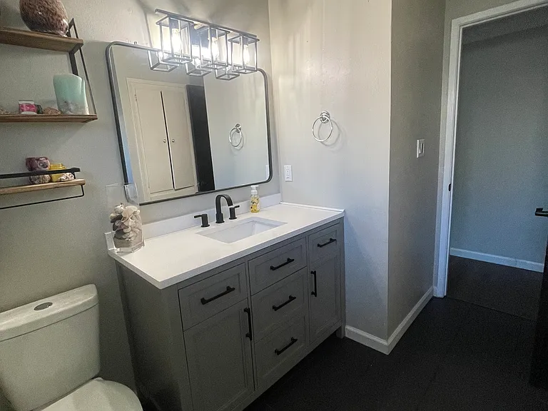 1140 Lake Home Dr — Photo 18