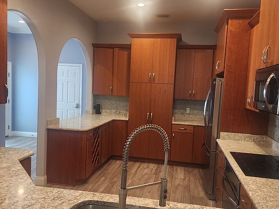 5th image of 222 Coastal Hill Dr