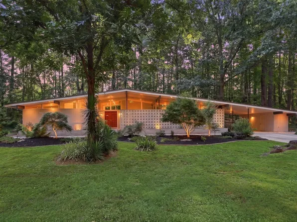 110 Woodland Dr, Cary, NC 27513