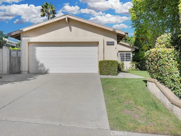 27161 Cedros, Mission Viejo, CA 92692