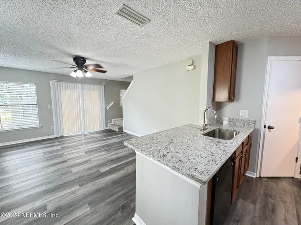 7728 HIGHCHAIR Lane, Jacksonville, FL 32210