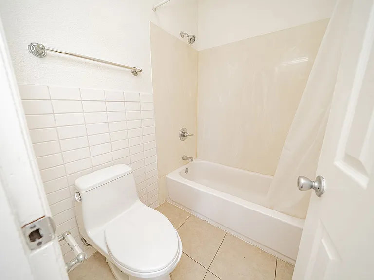 1715 High Street — Photo 12