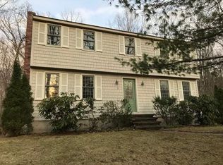 5 Wyoming Rd, Tyngsboro, MA 01879