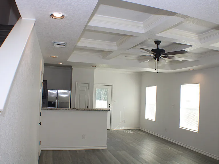 5022 Flipper Dr — Photo 3