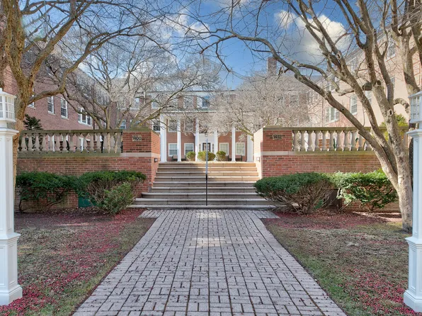 1406 Hinman Ave APT 2N, Evanston, IL 60201