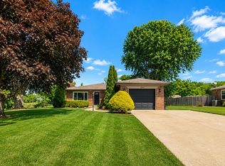 6203 Eric Dr, Floyds Knobs, IN 47119