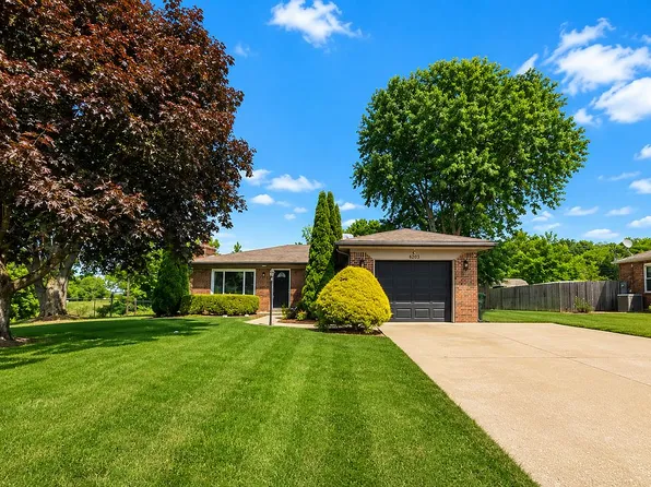 6203 Eric Dr, Floyds Knobs, IN 47119