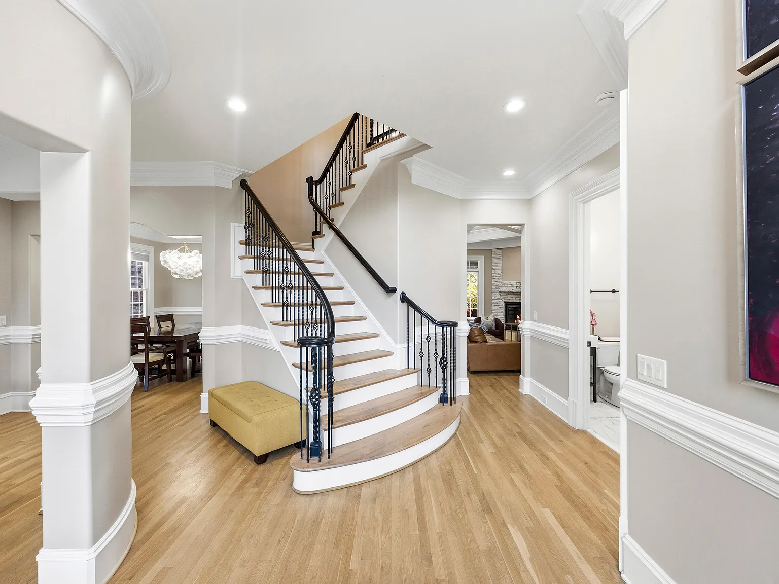 5 bed, 6174 sqft, $9,800 — Photo 4