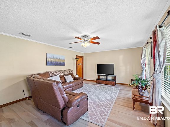 5th image of 112 Lawson Rd