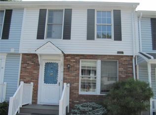 50 Dayna Ct, Perth Amboy, NJ 08861