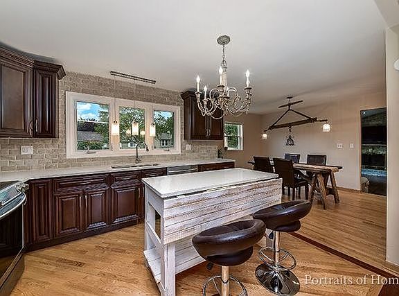 4th image of 2705 Meadowdale Ln
