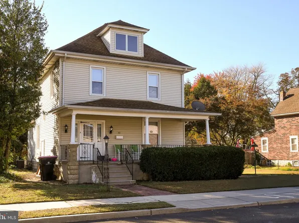 30 12th Ave, Glendora, NJ 08029