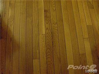 If you like hardwood flooring for convenient, low maintenance cl