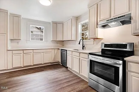 605 Sherrod Hts — Photo 3