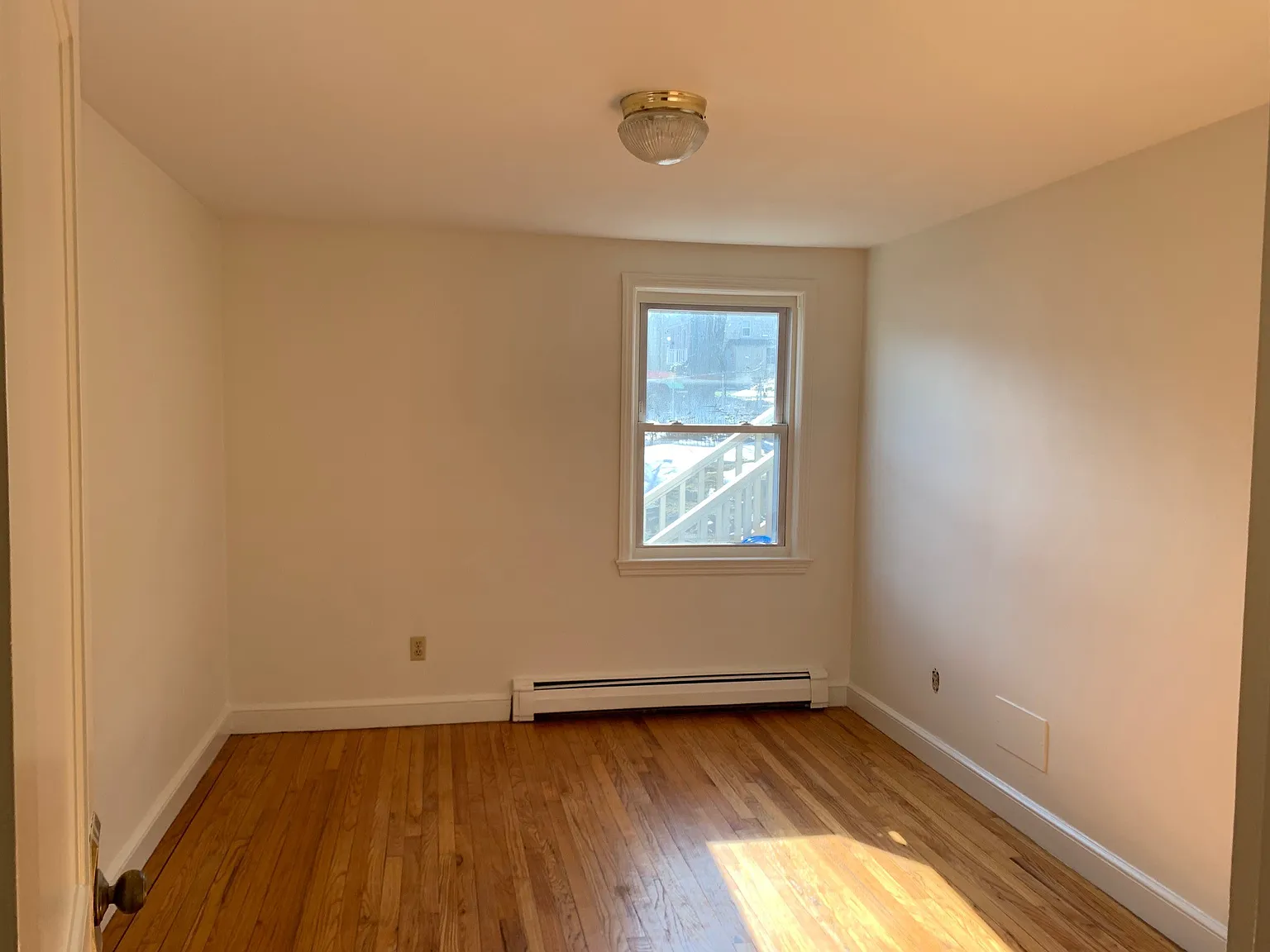 2 bed, 750 sqft, $2,411 — Photo 3