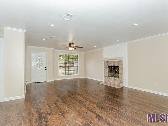 4th image of 16824 Patton Ave