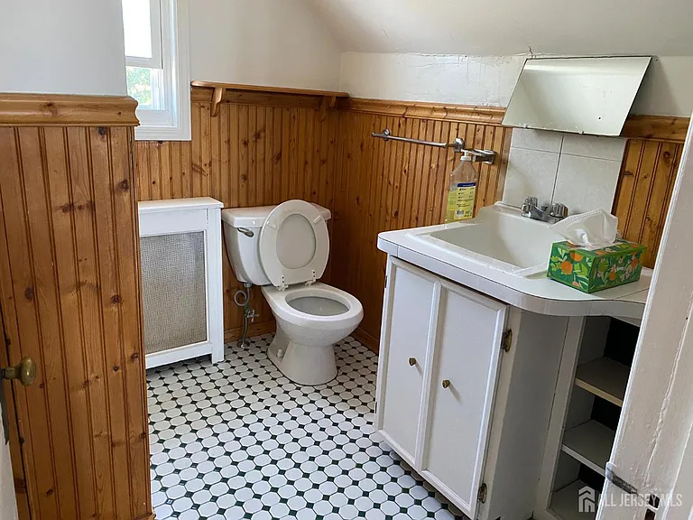 74 Raritan Ave #3 — Photo 5