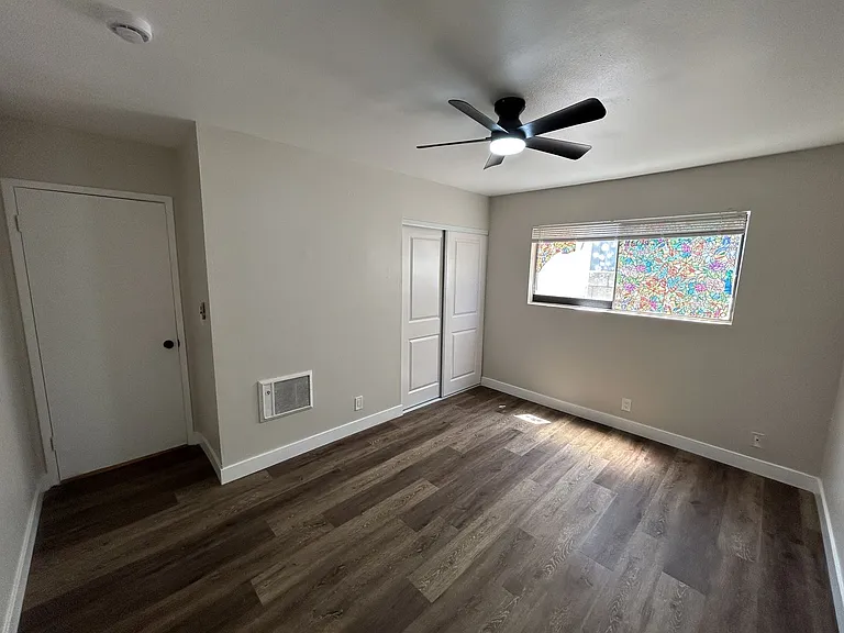 560 E Erna Ave — Photo 16