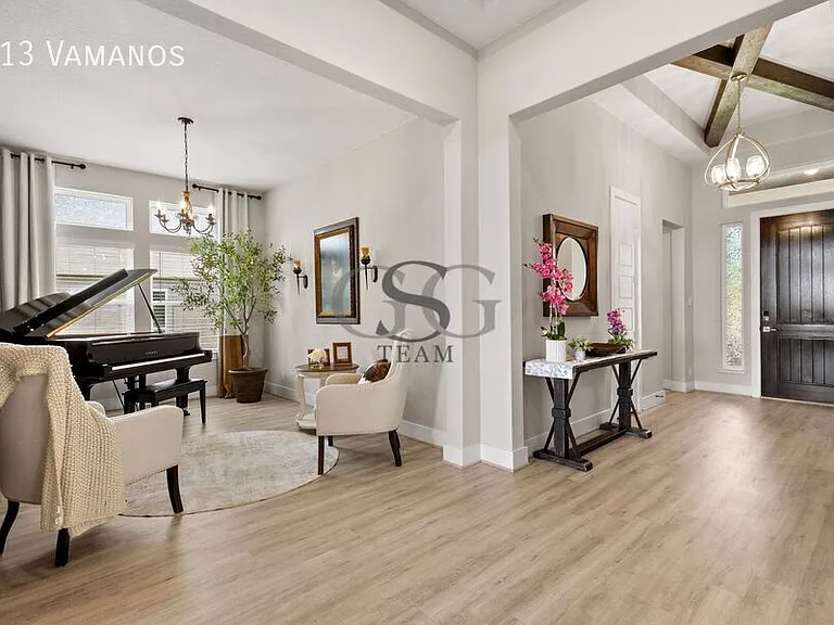 113 Vamanos — Photo 10