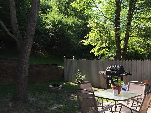 3rd image of 12 Westchester Ct