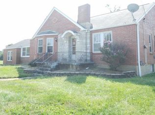 4328 Bellewood Dr, Saint Louis, MO 63125