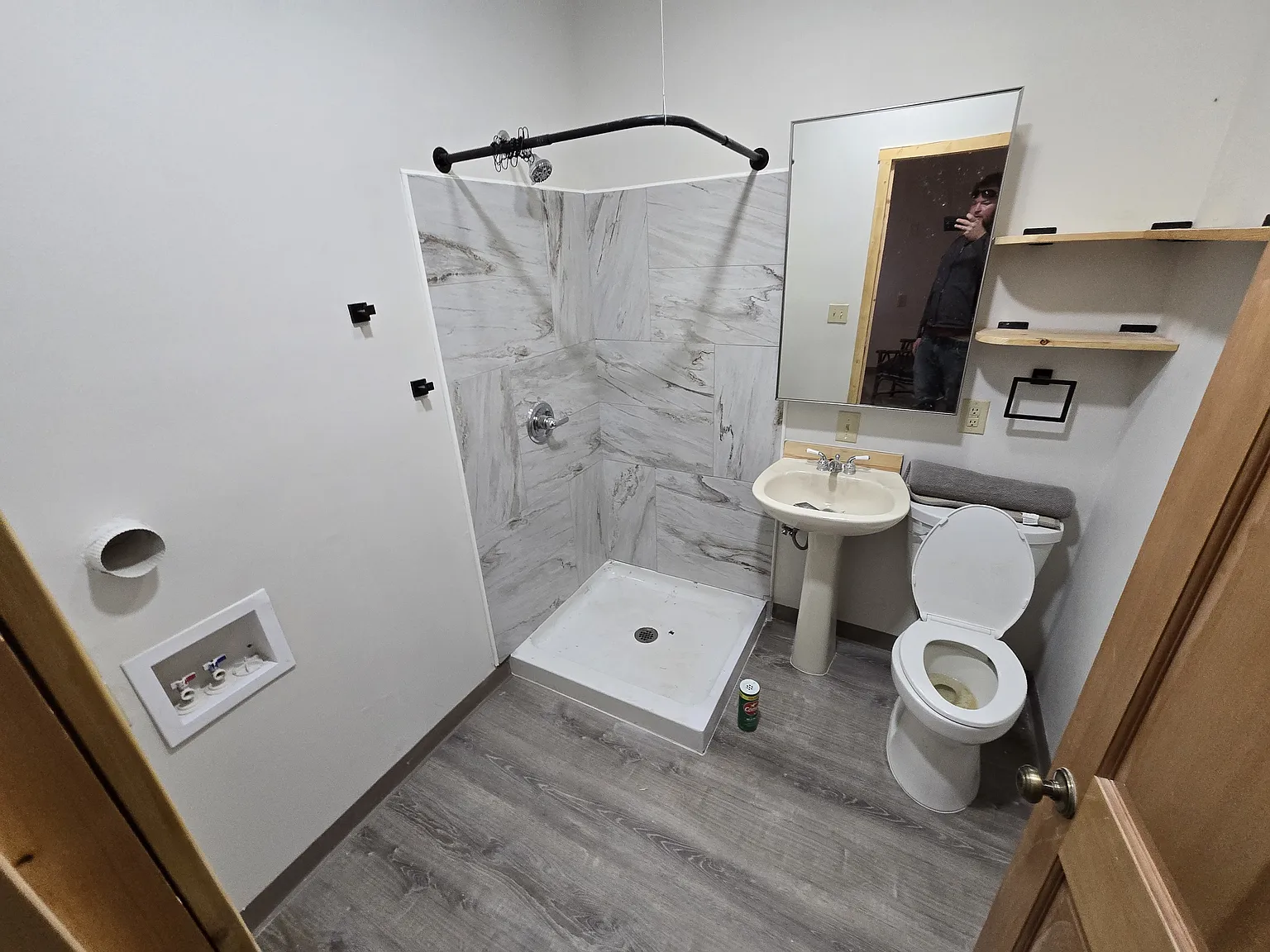 Studio, 300 sqft, $850 — Photo 1