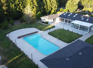 138 Selby Ln, Atherton, CA