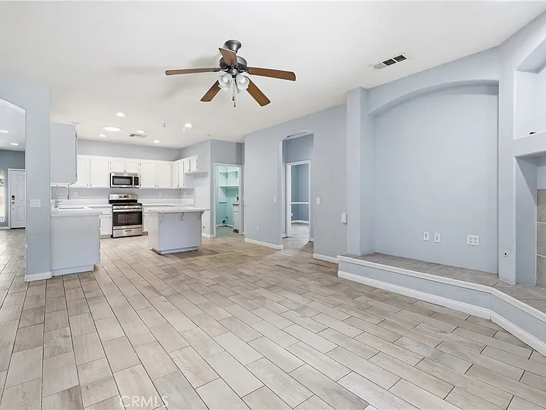 44154 Coral Dr — Photo 10