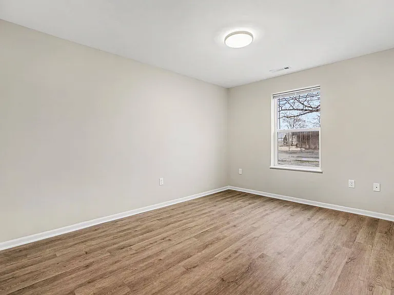 Annika Place II — Photo 10
