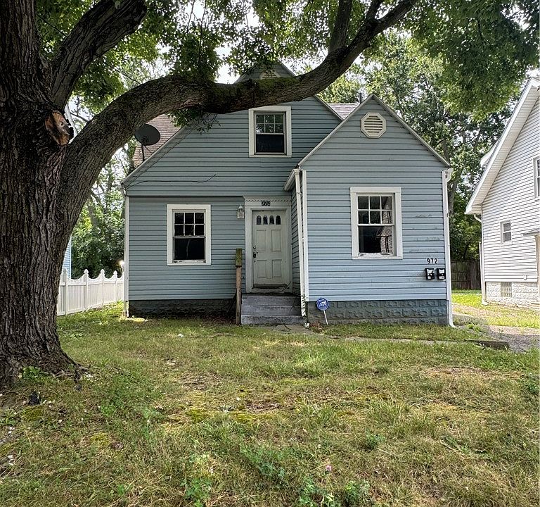 1st image of 972 Hunt St