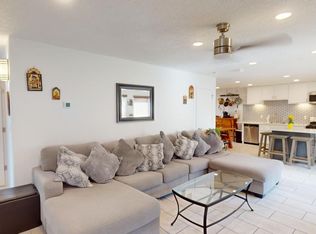 4224 Vegas De Suenos, Santa Fe, NM 87507