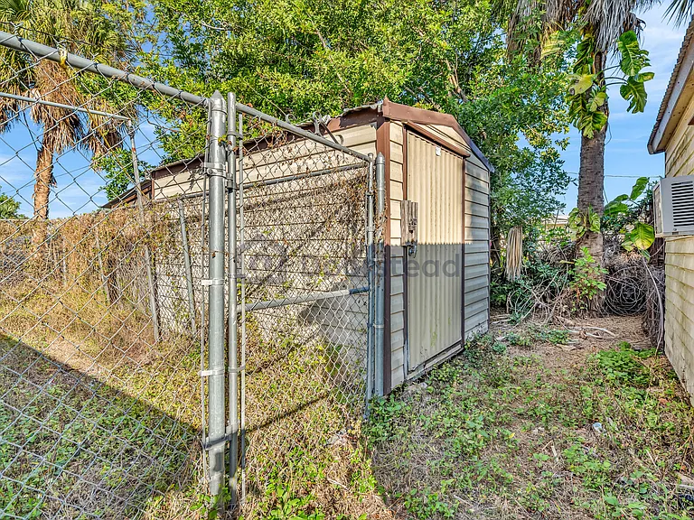 8338 Bumford Ave — Photo 22