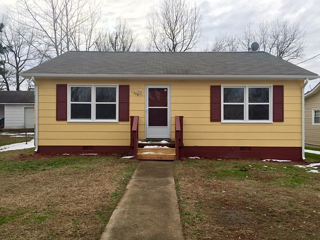 1st image of 1206 Pine Ave